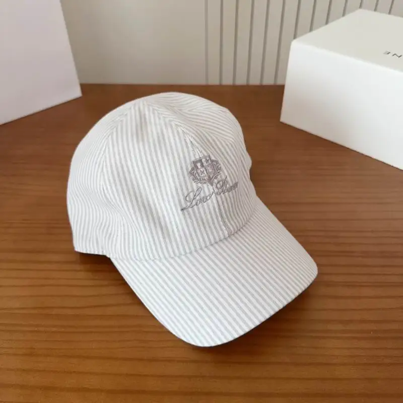 Loro Piana Cap dx39